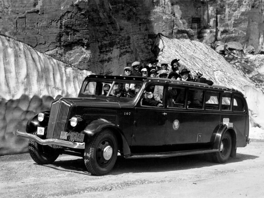  White Model 706 Tour Bus by Bender 1937 года  (фото 2 из 30)